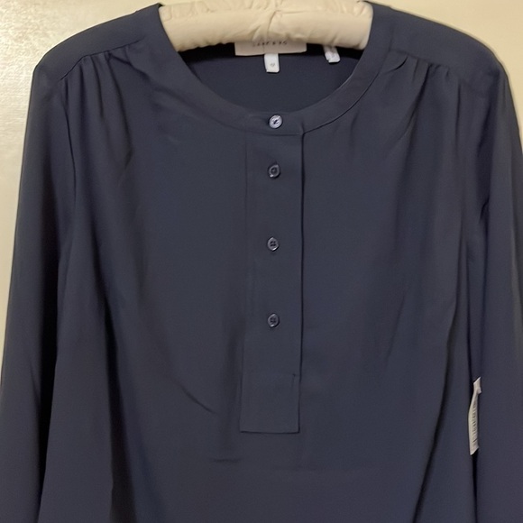 NWT Lark and Ro long sleeved back top size 12 - Picture 2 of 3